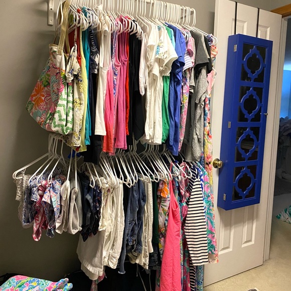 Welcome to my closet! - Picture 4 of 5